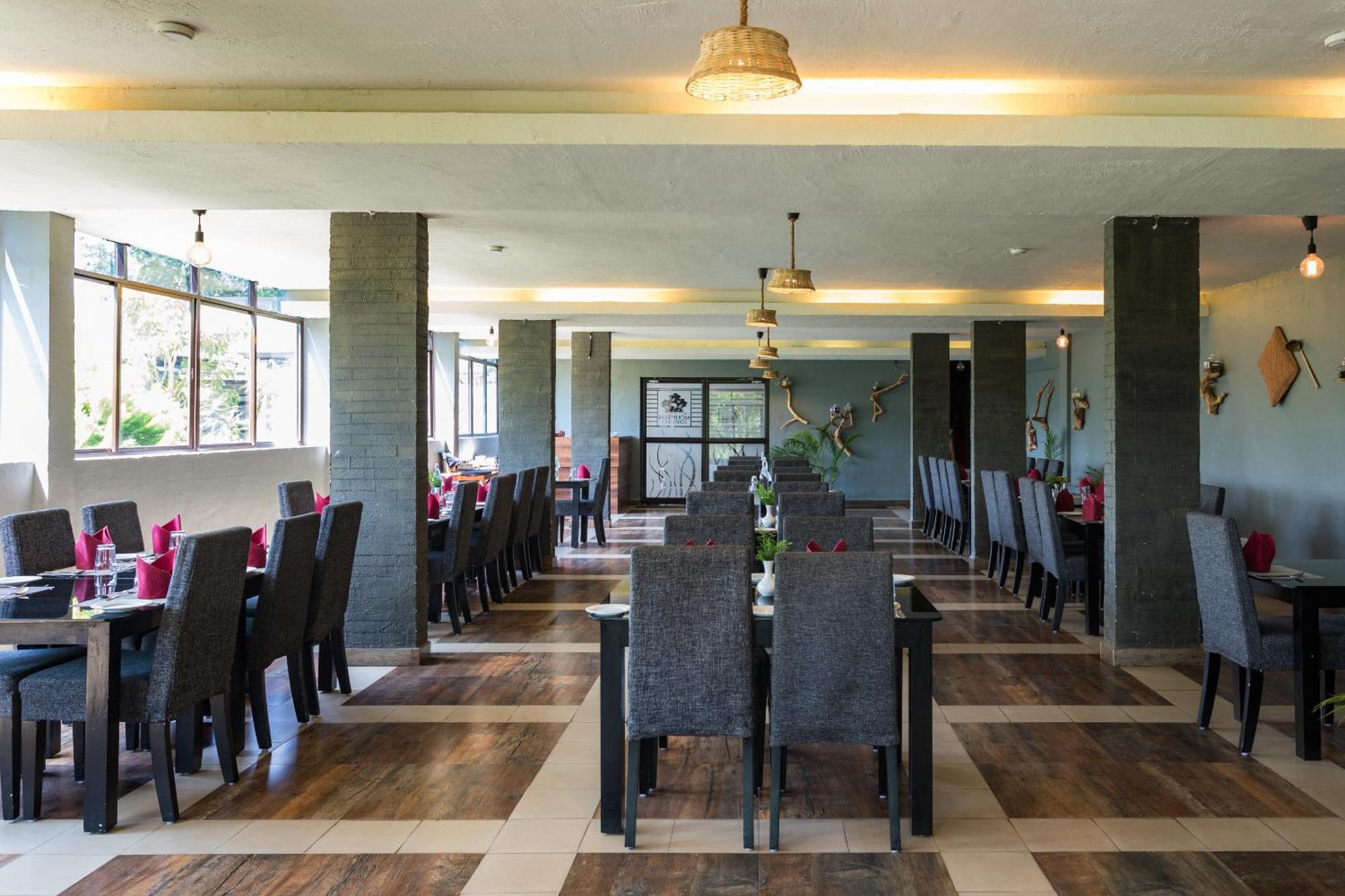 Hotel The Mountain Courtyard Thekkady Exterior foto